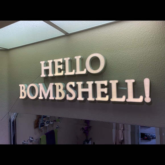 VS Display sign Authentic HELLO BOMBSHELL - Picture 5 of 10
